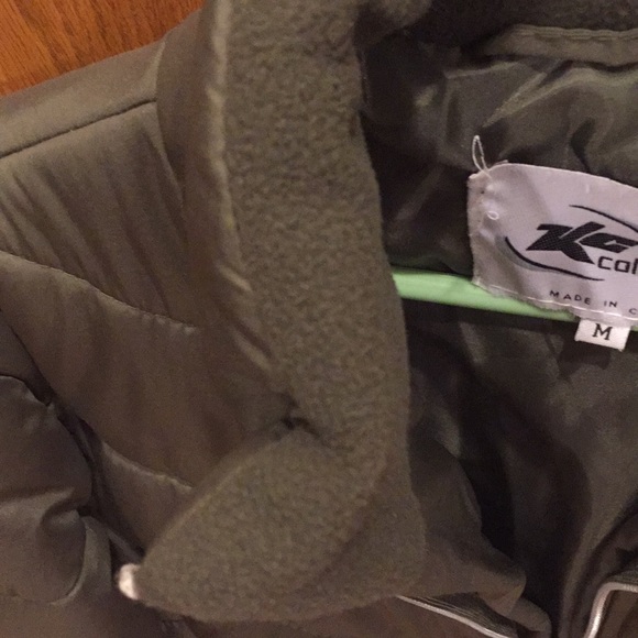 Lightweight puffy jacket - Picture 3 of 4